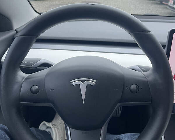 Чорний Тесла Модель 3, об'ємом двигуна 0 л та пробігом 117 тис. км за 25200 $, фото 8 на Automoto.ua