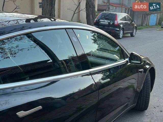 Черный Тесла Модель 3, объемом двигателя 0 л и пробегом 145 тыс. км за 17000 $, фото 47 на Automoto.ua