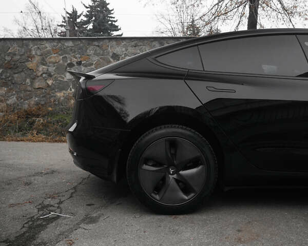 Черный Тесла Модель 3, объемом двигателя 0 л и пробегом 195 тыс. км за 19919 $, фото 9 на Automoto.ua