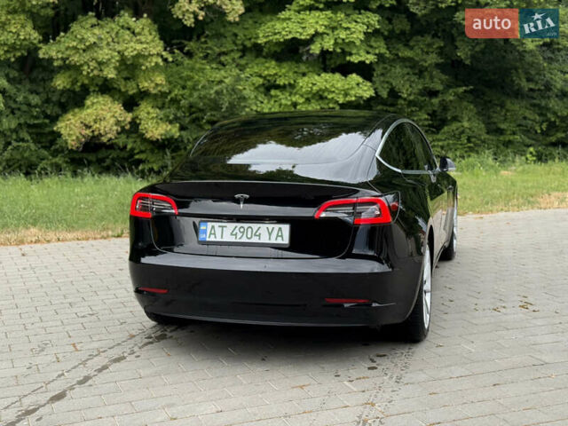 Черный Тесла Модель 3, объемом двигателя 0 л и пробегом 150 тыс. км за 15350 $, фото 4 на Automoto.ua