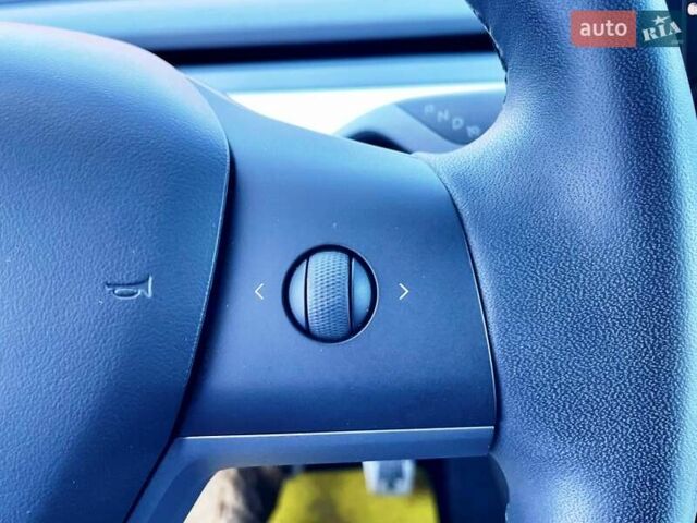 Черный Тесла Модель 3, объемом двигателя 0 л и пробегом 80 тыс. км за 19000 $, фото 38 на Automoto.ua