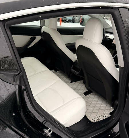Черный Тесла Модель 3, объемом двигателя 0 л и пробегом 125 тыс. км за 16500 $, фото 44 на Automoto.ua