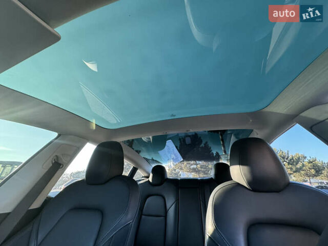 Чорний Тесла Модель 3, об'ємом двигуна 0 л та пробігом 90 тис. км за 21500 $, фото 21 на Automoto.ua