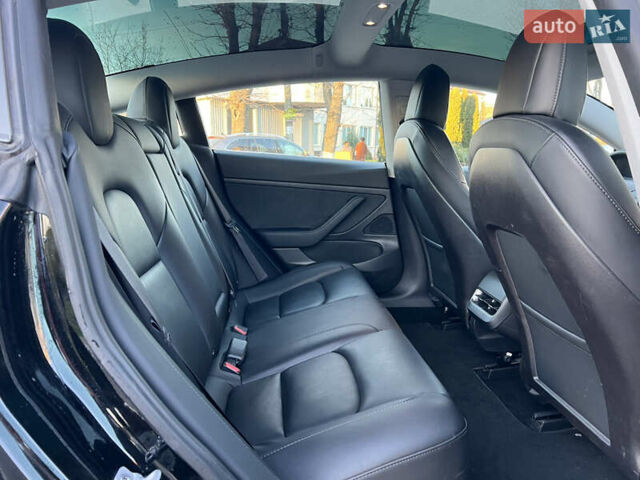 Черный Тесла Модель 3, объемом двигателя 0 л и пробегом 150 тыс. км за 18500 $, фото 49 на Automoto.ua
