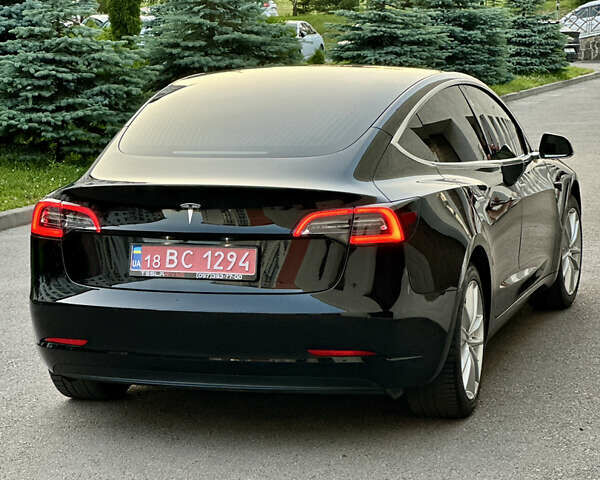Черный Тесла Модель 3, объемом двигателя 0 л и пробегом 156 тыс. км за 14500 $, фото 5 на Automoto.ua