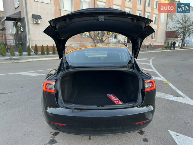 Черный Тесла Модель 3, объемом двигателя 0 л и пробегом 150 тыс. км за 18500 $, фото 55 на Automoto.ua