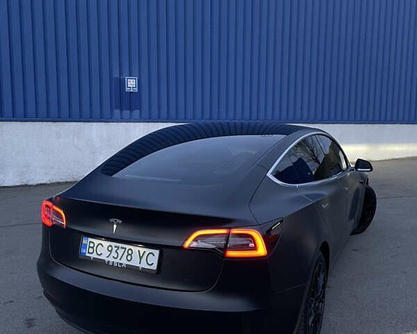 Чорний Тесла Модель 3, об'ємом двигуна 0 л та пробігом 103 тис. км за 19000 $, фото 60 на Automoto.ua