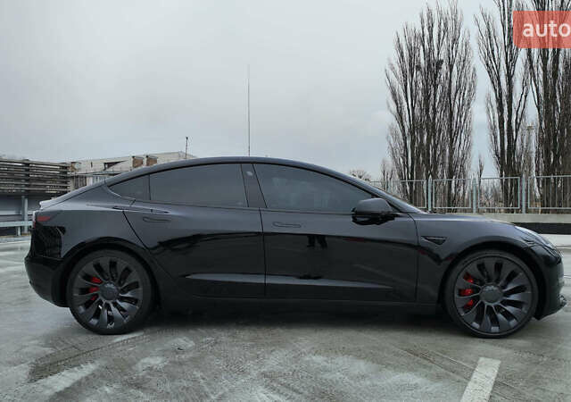 Черный Тесла Модель 3, объемом двигателя 0 л и пробегом 64 тыс. км за 22990 $, фото 6 на Automoto.ua