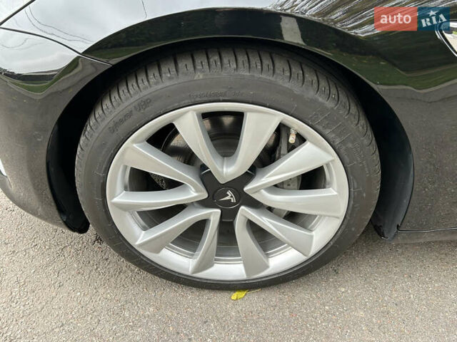 Черный Тесла Модель 3, объемом двигателя 0 л и пробегом 68 тыс. км за 17300 $, фото 17 на Automoto.ua