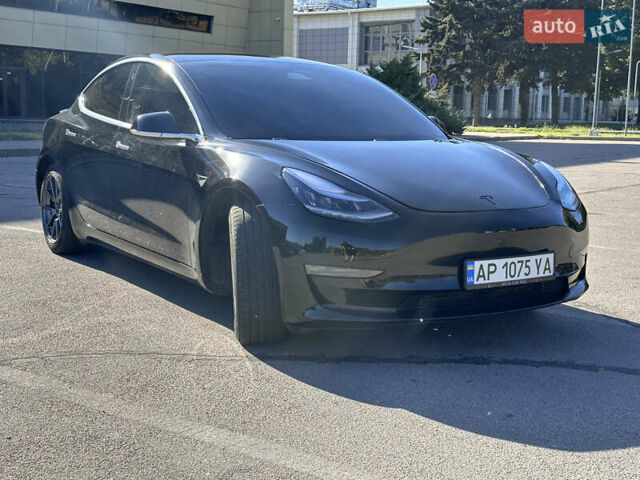 Черный Тесла Модель 3, объемом двигателя 0 л и пробегом 62 тыс. км за 19900 $, фото 13 на Automoto.ua