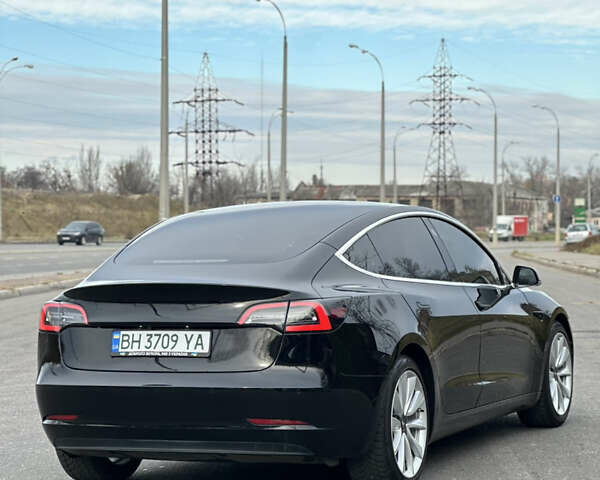 Черный Тесла Модель 3, объемом двигателя 0 л и пробегом 141 тыс. км за 19000 $, фото 7 на Automoto.ua