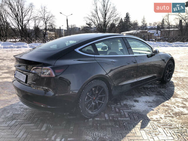 Чорний Тесла Модель 3, об'ємом двигуна 0 л та пробігом 57 тис. км за 19500 $, фото 24 на Automoto.ua