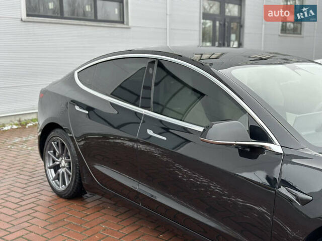 Черный Тесла Модель 3, объемом двигателя 0 л и пробегом 119 тыс. км за 15200 $, фото 5 на Automoto.ua