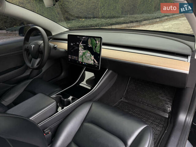 Чорний Тесла Модель 3, об'ємом двигуна 0 л та пробігом 100 тис. км за 15500 $, фото 41 на Automoto.ua
