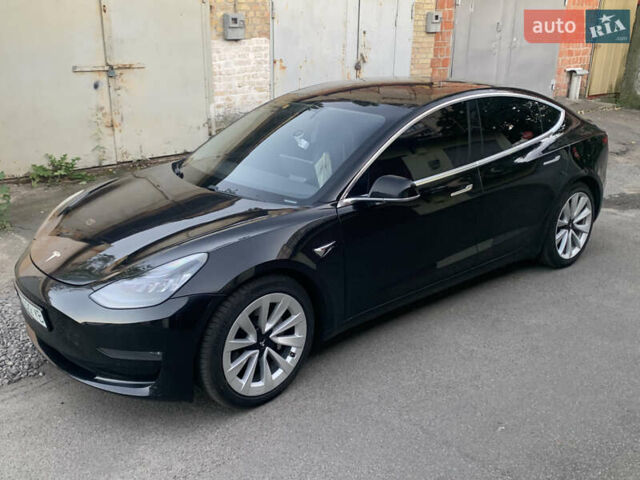 Черный Тесла Модель 3, объемом двигателя 0 л и пробегом 319 тыс. км за 19000 $, фото 1 на Automoto.ua