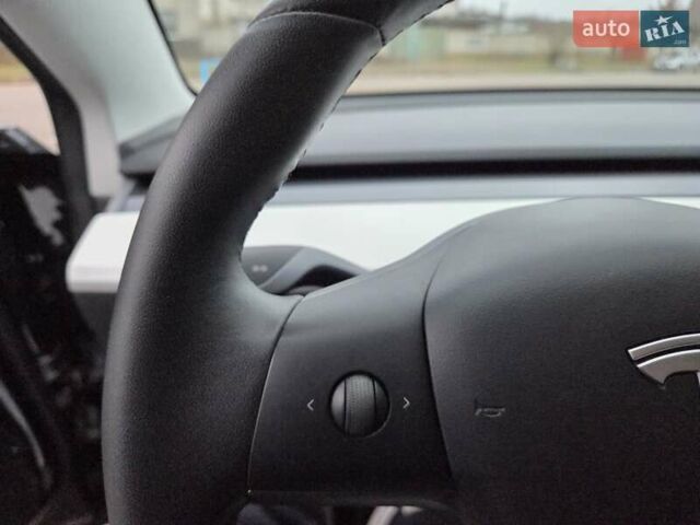 Чорний Тесла Модель 3, об'ємом двигуна 0 л та пробігом 91 тис. км за 21700 $, фото 47 на Automoto.ua