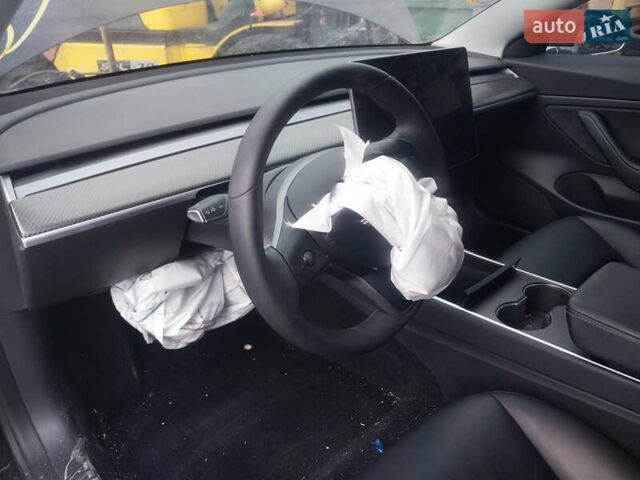 Чорний Тесла Модель 3, об'ємом двигуна 0 л та пробігом 76 тис. км за 15500 $, фото 20 на Automoto.ua