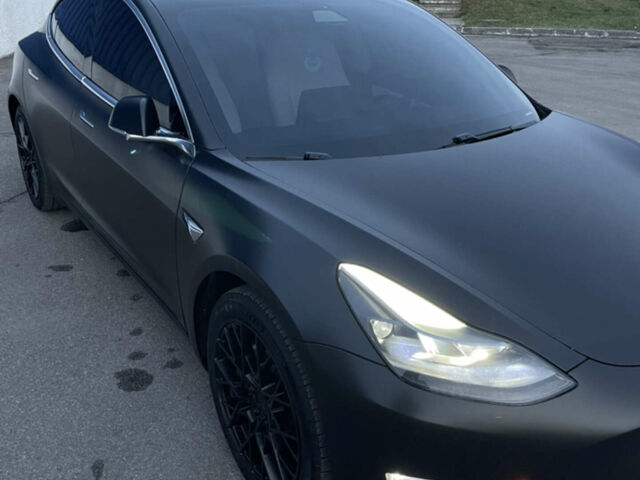 Черный Тесла Модель 3, объемом двигателя 0 л и пробегом 103 тыс. км за 19000 $, фото 53 на Automoto.ua