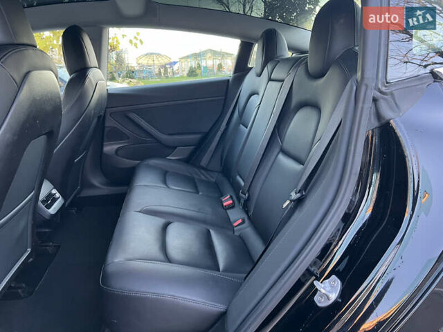 Черный Тесла Модель 3, объемом двигателя 0 л и пробегом 150 тыс. км за 18500 $, фото 54 на Automoto.ua