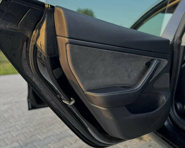 Чорний Тесла Модель 3, об'ємом двигуна 0 л та пробігом 180 тис. км за 18000 $, фото 7 на Automoto.ua