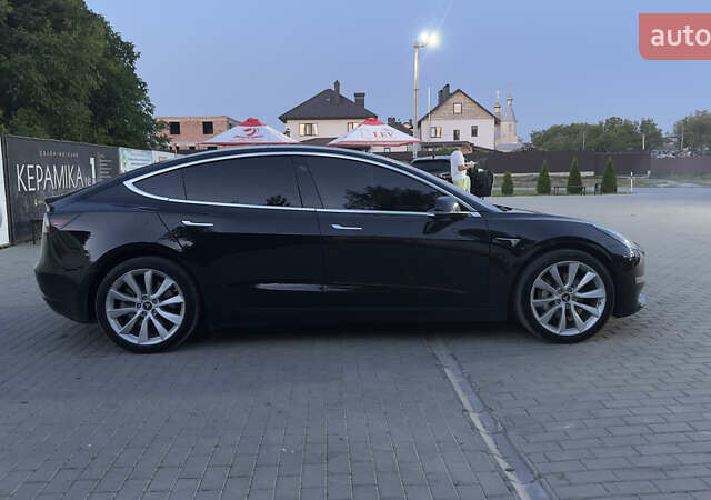 Чорний Тесла Модель 3, об'ємом двигуна 0 л та пробігом 88 тис. км за 18500 $, фото 6 на Automoto.ua