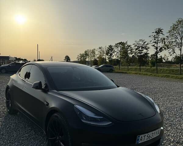 Черный Тесла Модель 3, объемом двигателя 0 л и пробегом 145 тыс. км за 17500 $, фото 1 на Automoto.ua