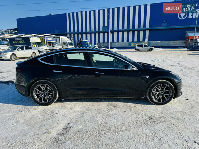 Чорний Тесла Модель 3, об'ємом двигуна 0 л та пробігом 197 тис. км за 14800 $, фото 4 на Automoto.ua