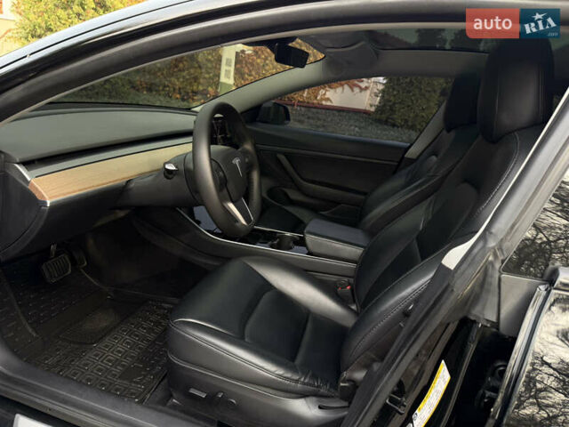 Чорний Тесла Модель 3, об'ємом двигуна 0 л та пробігом 100 тис. км за 15500 $, фото 26 на Automoto.ua