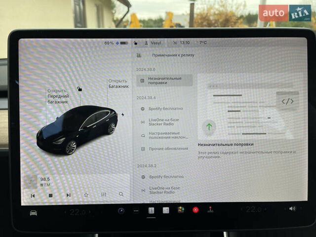 Чорний Тесла Модель 3, об'ємом двигуна 0 л та пробігом 68 тис. км за 17000 $, фото 12 на Automoto.ua