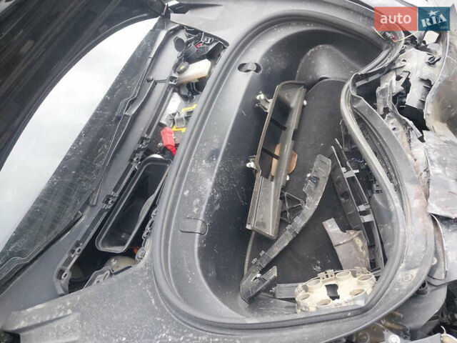 Чорний Тесла Модель 3, об'ємом двигуна 0 л та пробігом 76 тис. км за 15500 $, фото 1 на Automoto.ua