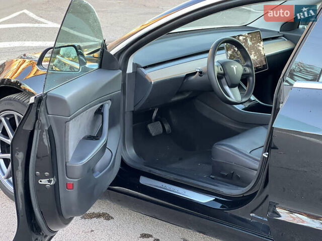 Черный Тесла Модель 3, объемом двигателя 0 л и пробегом 150 тыс. км за 18500 $, фото 34 на Automoto.ua