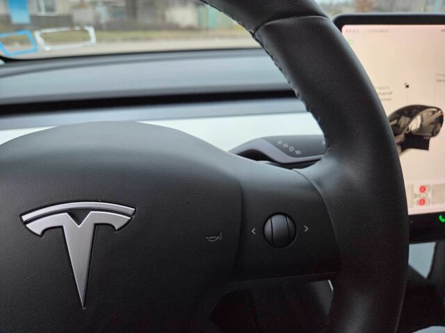 Чорний Тесла Модель 3, об'ємом двигуна 0 л та пробігом 91 тис. км за 20900 $, фото 16 на Automoto.ua