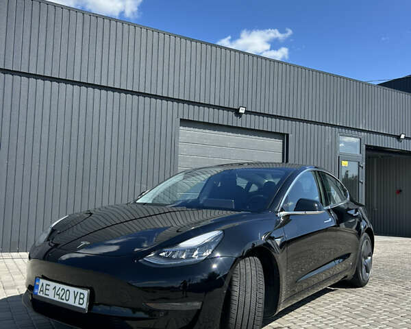 Черный Тесла Модель 3, объемом двигателя 0 л и пробегом 77 тыс. км за 15500 $, фото 13 на Automoto.ua