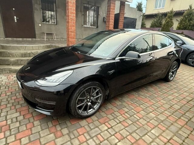 Чорний Тесла Модель 3, об'ємом двигуна 0 л та пробігом 173 тис. км за 20000 $, фото 4 на Automoto.ua