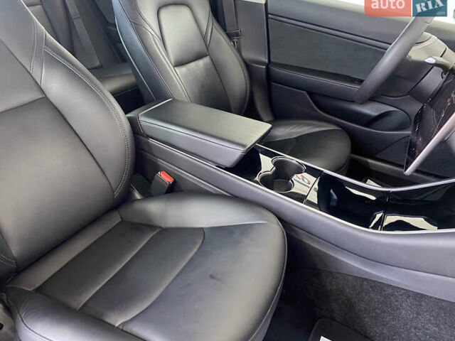 Тесла Модель 3 2020 в Львове на Automoto.ua Черный Тесла Модель 3, объемом двигателя 0 л и пробегом 50 тыс. км за 21950 $, фото 13 на Automoto.ua