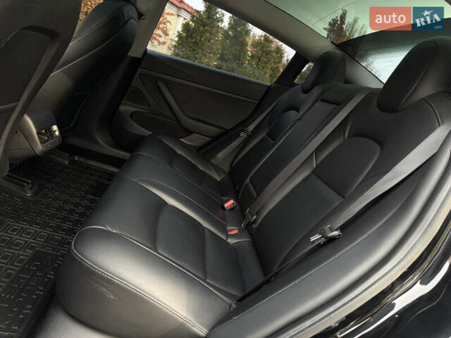 Чорний Тесла Модель 3, об'ємом двигуна 0 л та пробігом 100 тис. км за 15500 $, фото 33 на Automoto.ua