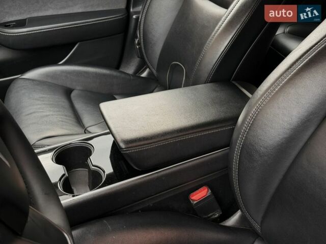 Черный Тесла Модель 3, объемом двигателя 0 л и пробегом 179 тыс. км за 18000 $, фото 34 на Automoto.ua