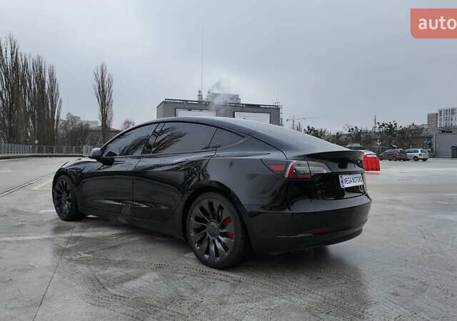 Черный Тесла Модель 3, объемом двигателя 0 л и пробегом 64 тыс. км за 22990 $, фото 3 на Automoto.ua