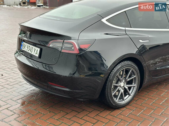 Черный Тесла Модель 3, объемом двигателя 0 л и пробегом 119 тыс. км за 15200 $, фото 11 на Automoto.ua