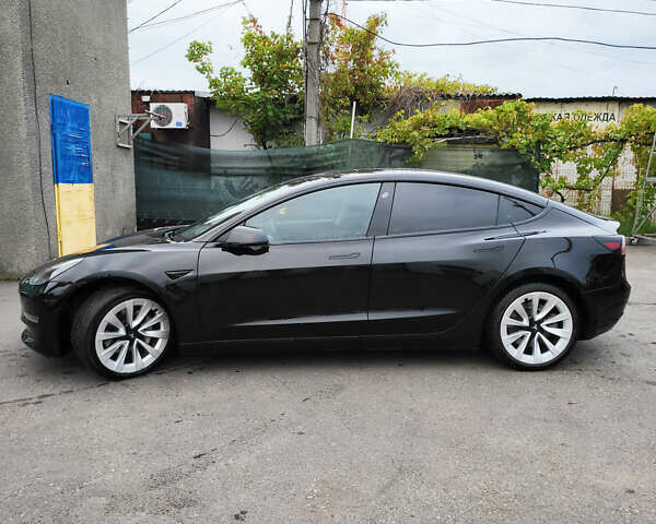 Черный Тесла Модель 3, объемом двигателя 0 л и пробегом 250 тыс. км за 17499 $, фото 3 на Automoto.ua