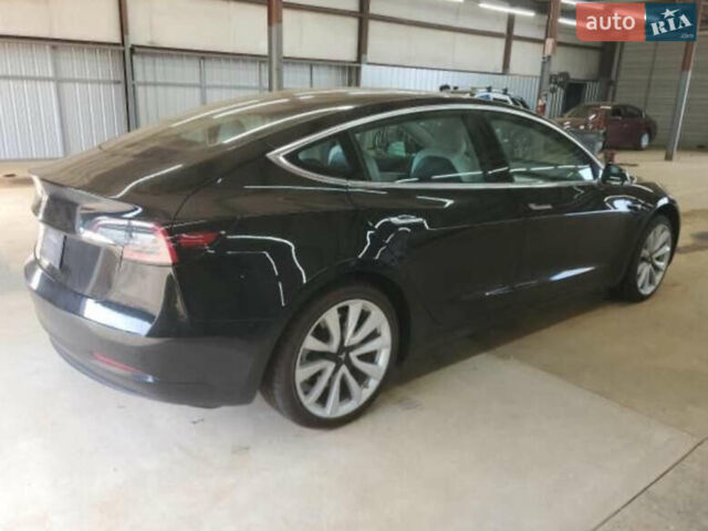 Чорний Тесла Модель 3, об'ємом двигуна 0 л та пробігом 77 тис. км за 18500 $, фото 2 на Automoto.ua