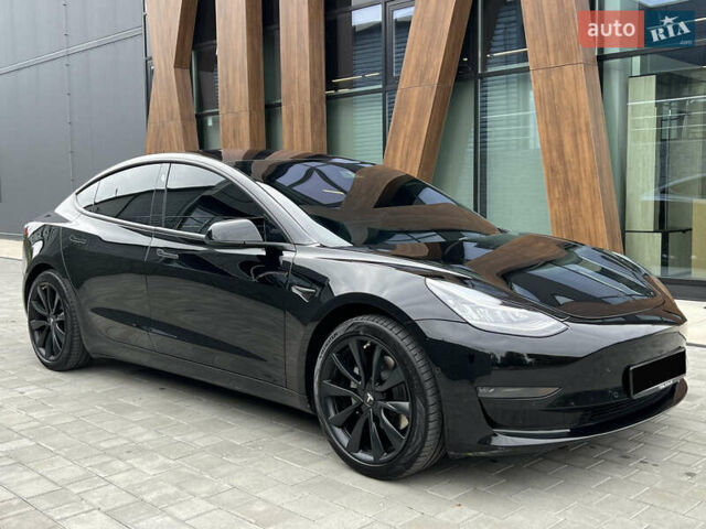 Чорний Тесла Модель 3, об'ємом двигуна 0 л та пробігом 106 тис. км за 15900 $, фото 2 на Automoto.ua