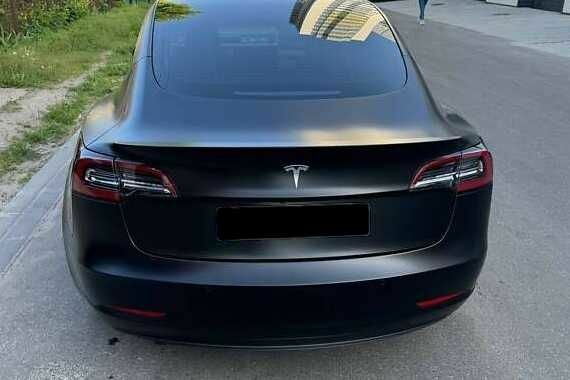 Черный Тесла Модель 3, объемом двигателя 0 л и пробегом 45 тыс. км за 16000 $, фото 3 на Automoto.ua