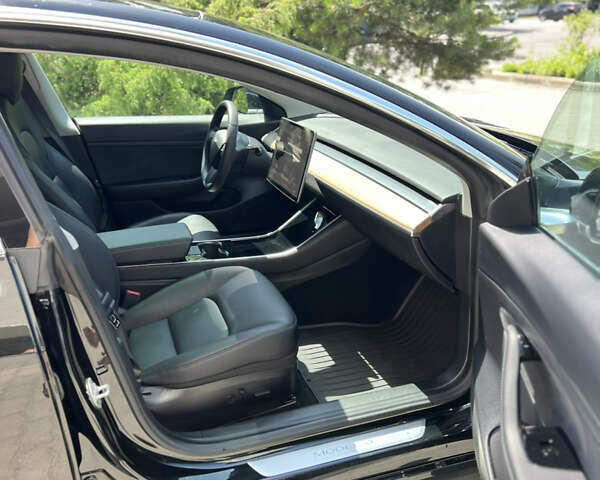 Тесла Модель 3 2020 у Івано-Франківську на Automoto.ua Чорний Тесла Модель 3, об'ємом двигуна 0 л та пробігом 25 тис. км за 18850 $, фото 20 на Automoto.ua