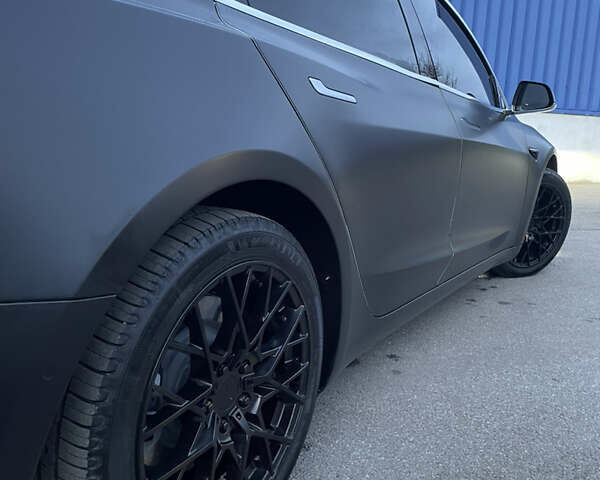 Чорний Тесла Модель 3, об'ємом двигуна 0 л та пробігом 103 тис. км за 19000 $, фото 68 на Automoto.ua