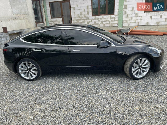Тесла Модель 3 2020 в Ужгороде на Automoto.ua Черный Тесла Модель 3, объемом двигателя 0 л и пробегом 159 тыс. км за 16400 $, фото 16 на Automoto.ua