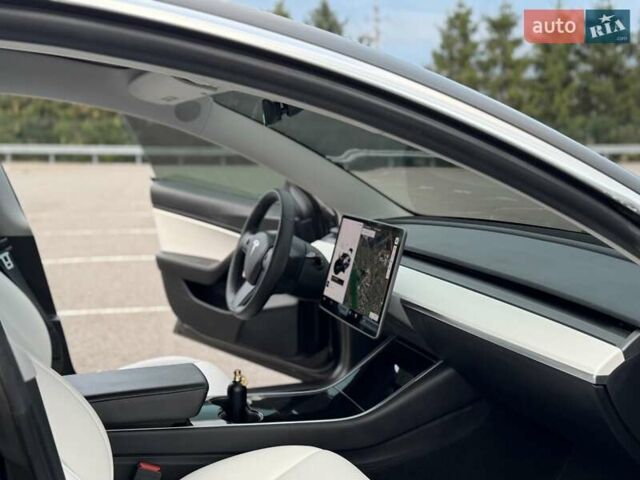 Тесла Модель 3 2020 у Києві на Automoto.ua Чорний Тесла Модель 3, об'ємом двигуна 0 л та пробігом 74 тис. км за 19000 $, фото 5 на Automoto.ua