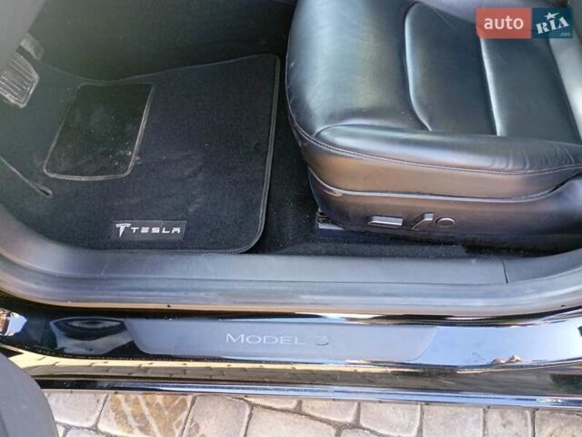 Чорний Тесла Модель 3, об'ємом двигуна 0 л та пробігом 189 тис. км за 14200 $, фото 6 на Automoto.ua