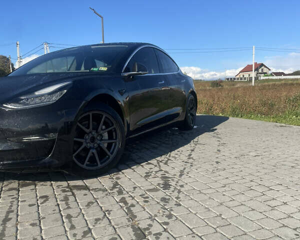 Чорний Тесла Модель 3, об'ємом двигуна 0 л та пробігом 180 тис. км за 18000 $, фото 2 на Automoto.ua