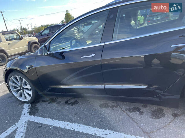 Чорний Тесла Модель 3, об'ємом двигуна 0 л та пробігом 68 тис. км за 17000 $, фото 3 на Automoto.ua